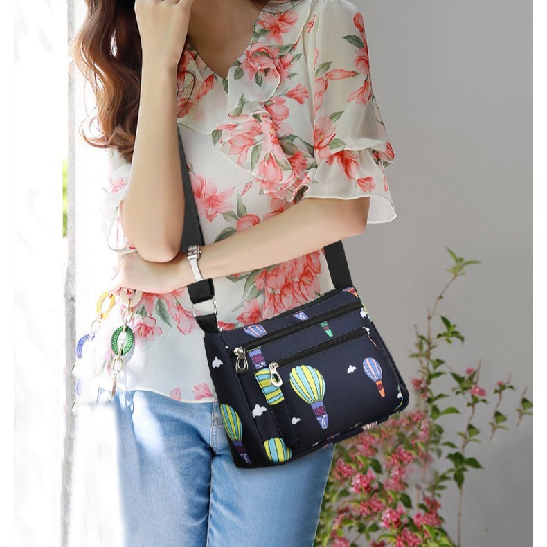 FL- New Fashion Middle-Aged & Elderly Women's Casual Nylon Oxford Crossbody Bag, Multi-Functional Shoulder Bag For Mom