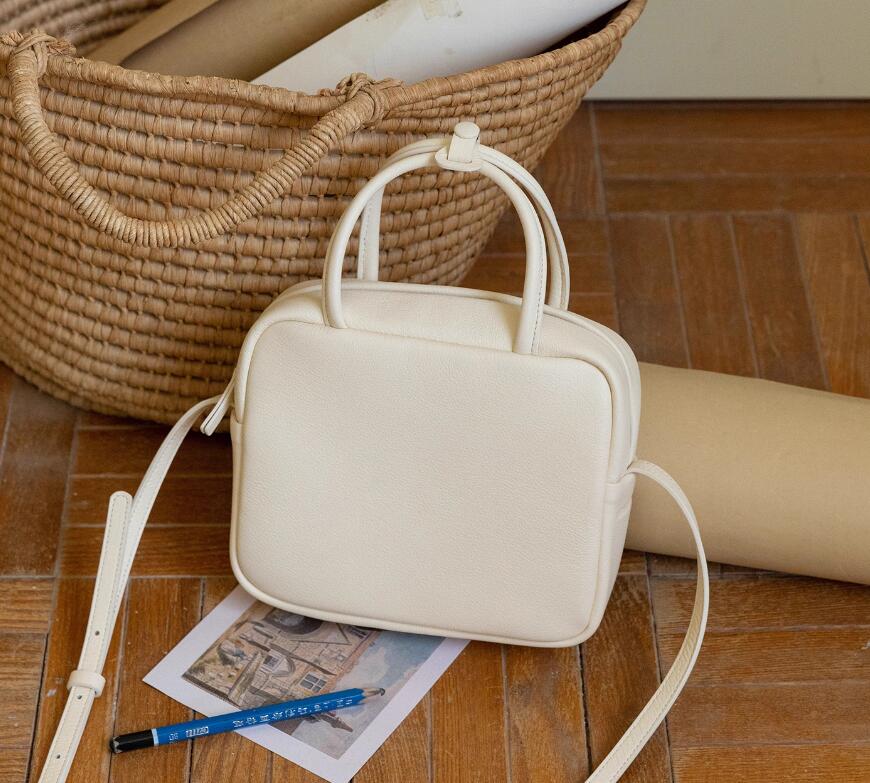 Shopping Tote Bag Travel bag Motorcycle bag Designer Bag HOBO luxury designer bag hobo Shoulder Old Flower Full Printed Resistant Leather Canvas Armpit H1