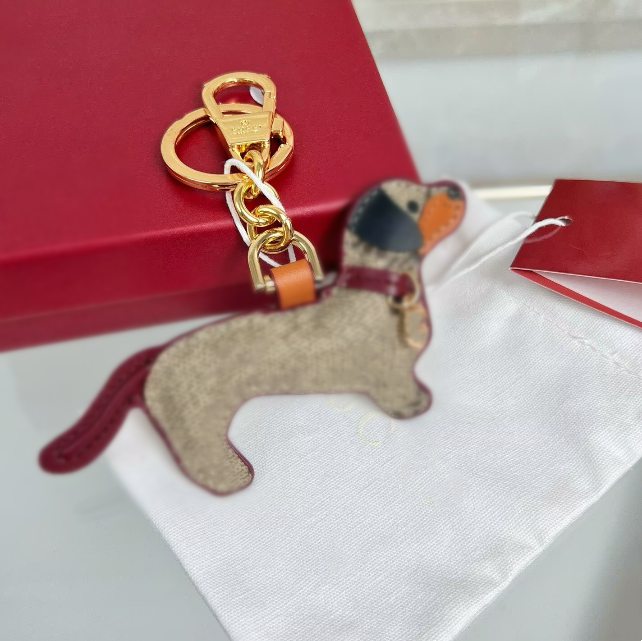 Upscale leather pet dog Keychains GGs Designer Keychains charm Fashion Bag handbags pendant Key chain for Men Women Car Key Rings Perfect Christmas Gift for Her GGood