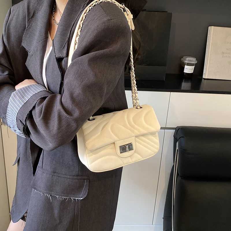 Elegant And Classic Leather Ladies Handbag Crossbody Bag Shoulder Messenger Tote By Luxury BrandW251111