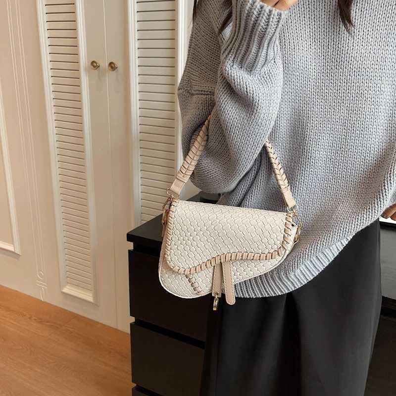 The Perfect Classic Elegant Leather Tote Bags For Women From Famous Designer Luxury Brand EssentialW251111