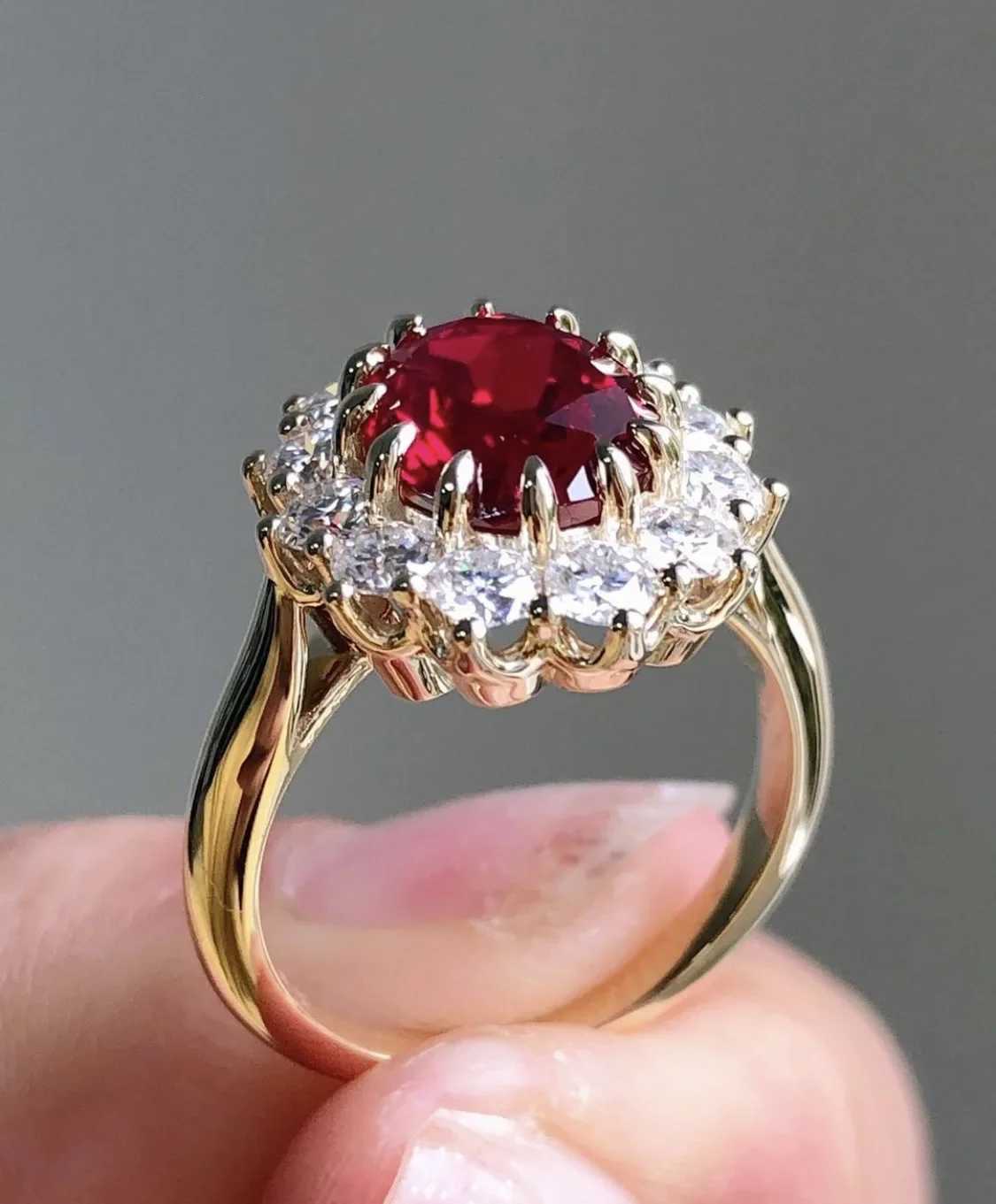 New Ruby Ring Fashion Simple Womens Zircon Jewelry WeddingXJ250412