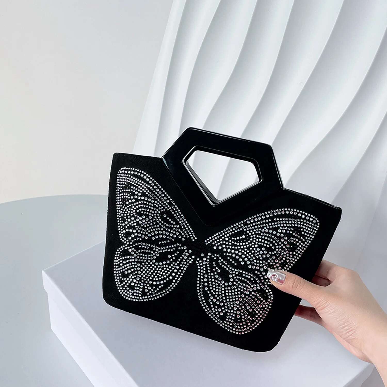 Butterfly Shape Crystal Evening Acrylic Basket Bag Top Handle Purse Women Rhie Handbag Wedding Party Clutch For Ladies