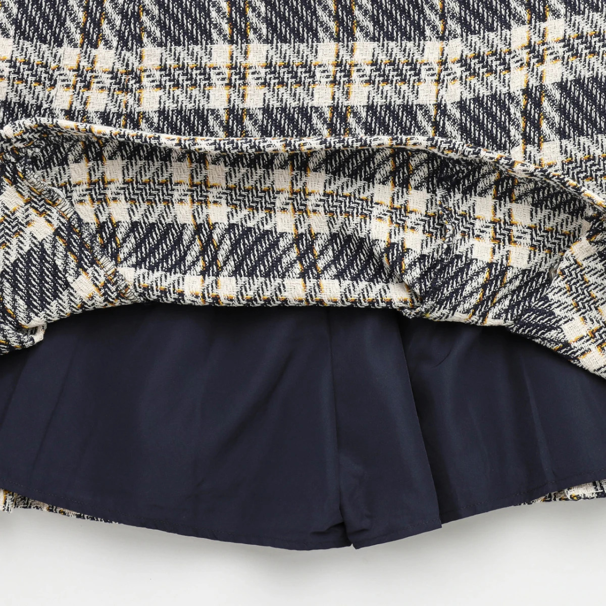 ZBZA Womens Textured Plaid Vest Short Skirt Suit Round Neck Double-breasted Top Side Zipper Skirt Spring Summer Chic Suit 250411