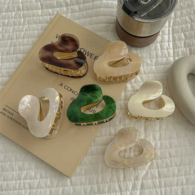 Irregular shaped acetic acid claw clip suitable for women with hair tied to the back of the head Y2504012