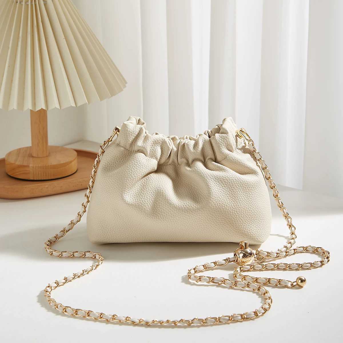 bag womens new 2024 black senior slung bag womens chain bag ladies leather cloud handbag birthDay gift Valentines Day bagT2511112