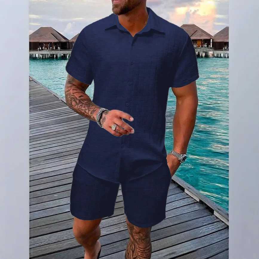 2025 Summer Jacquard plaid texture solid color set short sleeved mens fashionable and comfortable holiday beach style T-shirt two pieces-XJ250412