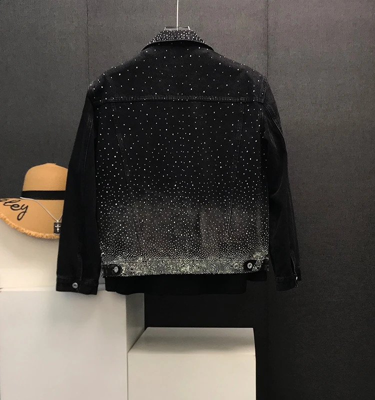 Mens collar loose shoulder padded jacket casual handsome long sleeved chic denim top diamond denim jacket 250409