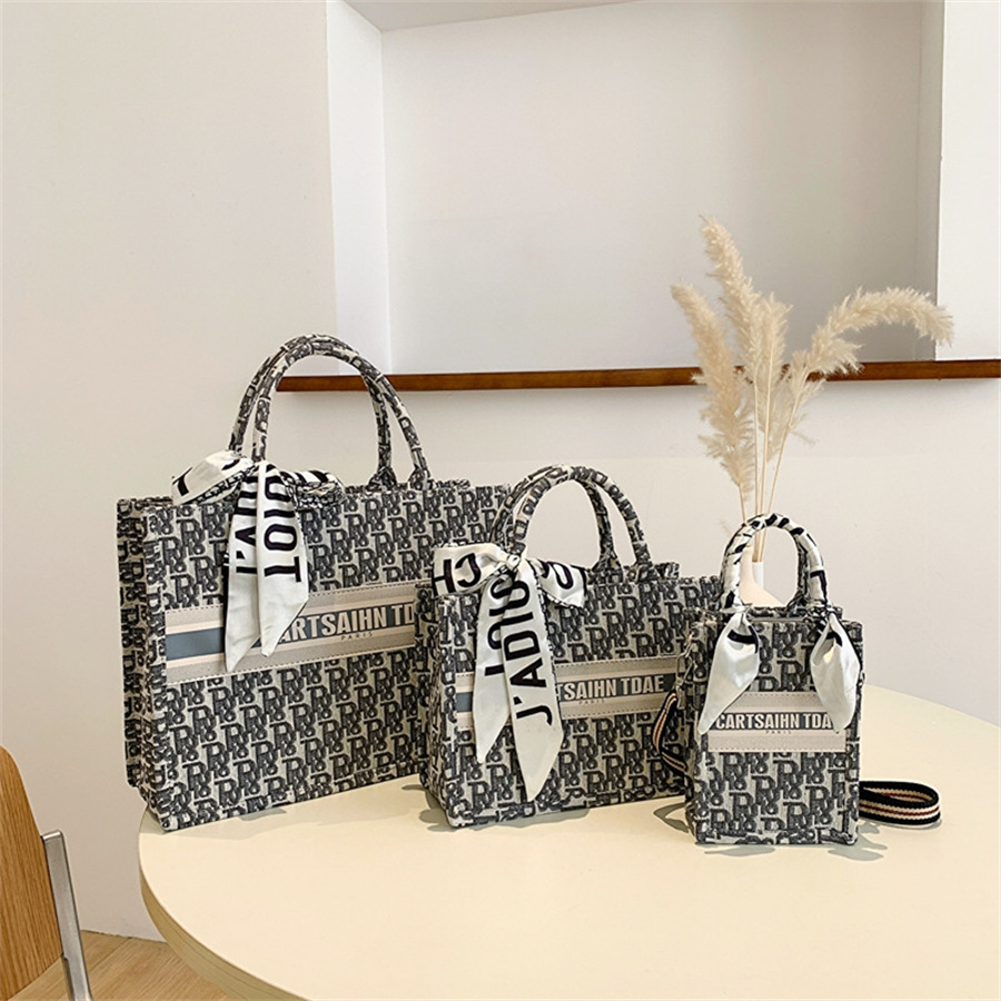 new hot Free shipping designer shoulder bag for women Tiny house Luxury summer new outdoor black gray Large capacity designer bag