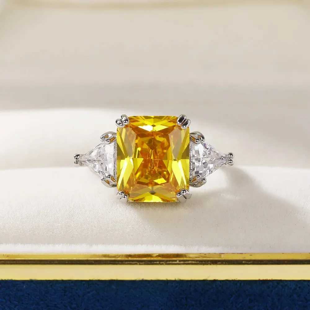 Huitan Geometric Shed Yellow Cubic Zirconia Ring Silver Wedding Ring Suitable for WomenXJ250412