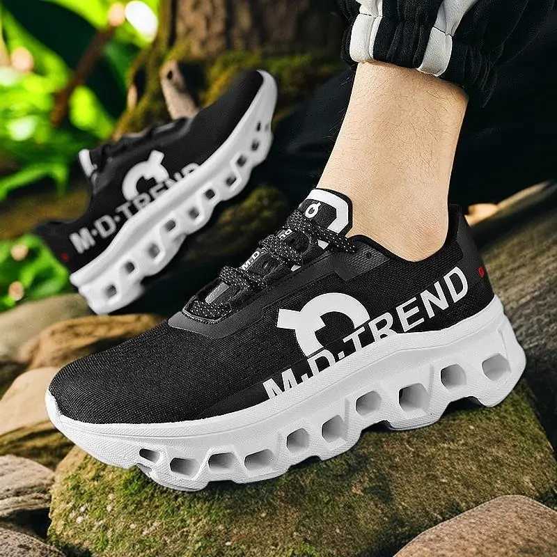 New outdoor sports shoes for men and wen casual fashion Breathable running shoes Breathable couple shoes Z250411
