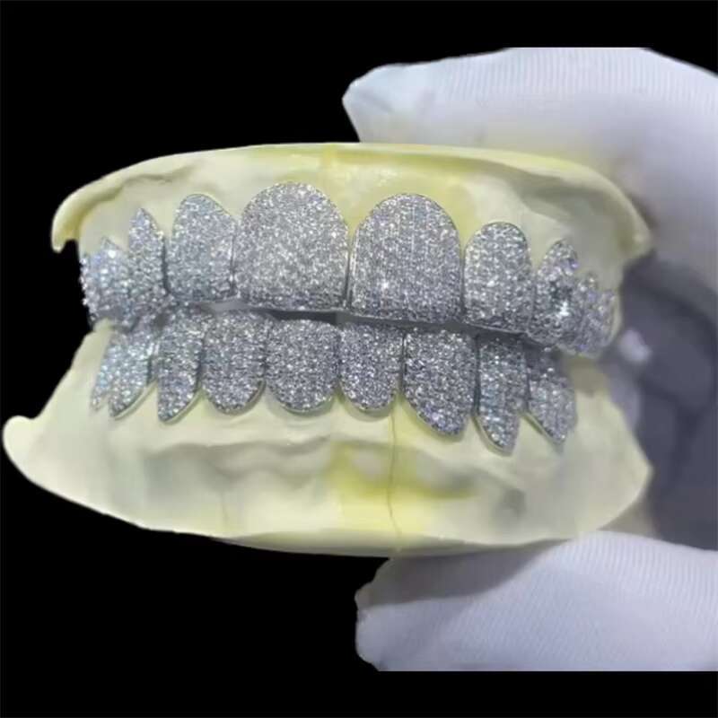 10K 14K 18K S925 Silver Vvs Moissanite Grillz Custom Gold Teeth Grillz With Round Brilliant Cut Hip Hop Diamond Grillz