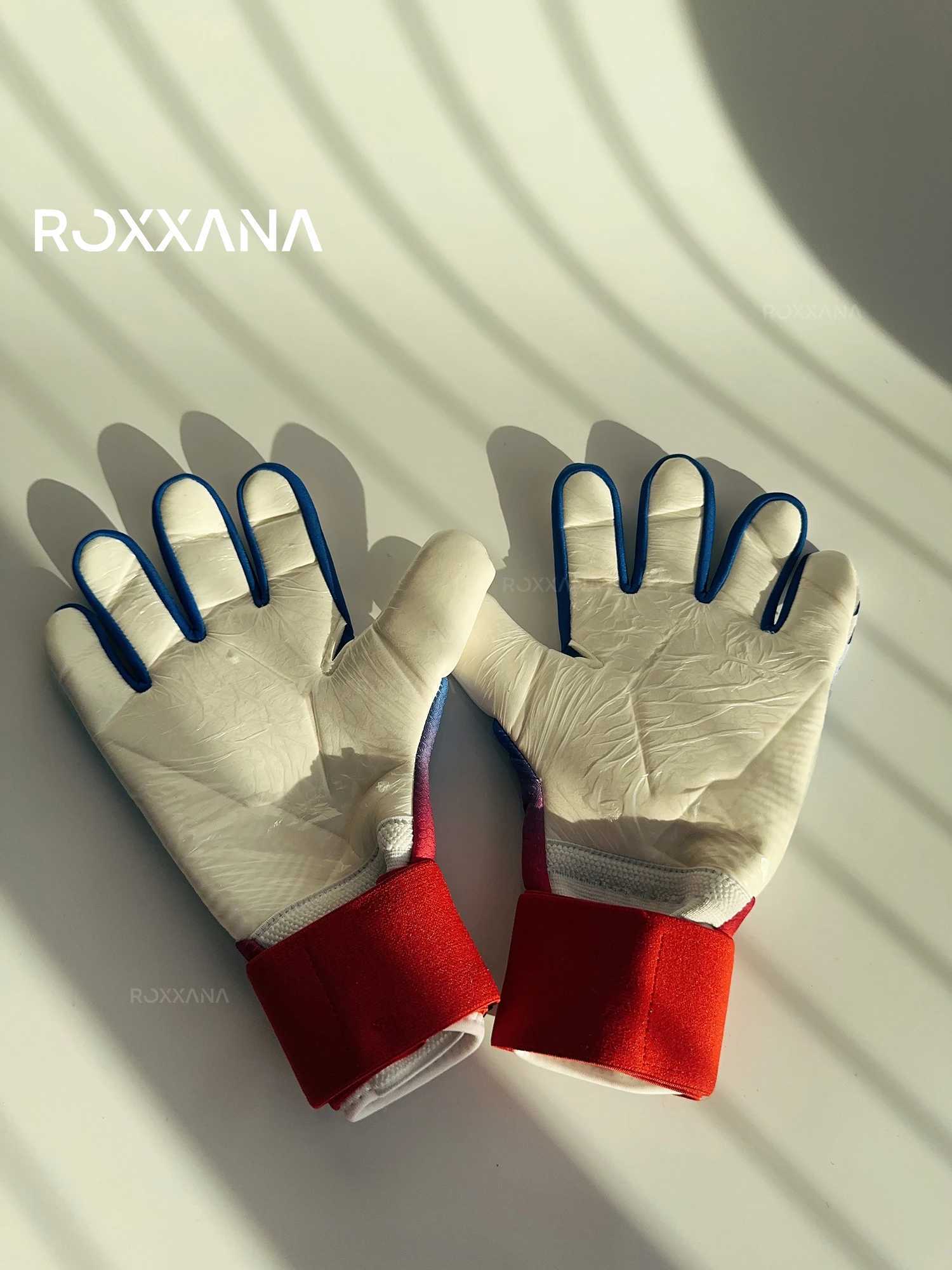 ROXXANA Finger Protection Football Equipment New Football Goalkeeper Gloves Boys Training Equipment Thickened LatexXJ250412