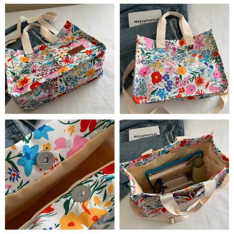 Crossbody Bags 2025 New Shionable Small Floral Single Shoulder Bag for Women Tote Bag Fresh Style Handbag Canvas MaterialT2511112