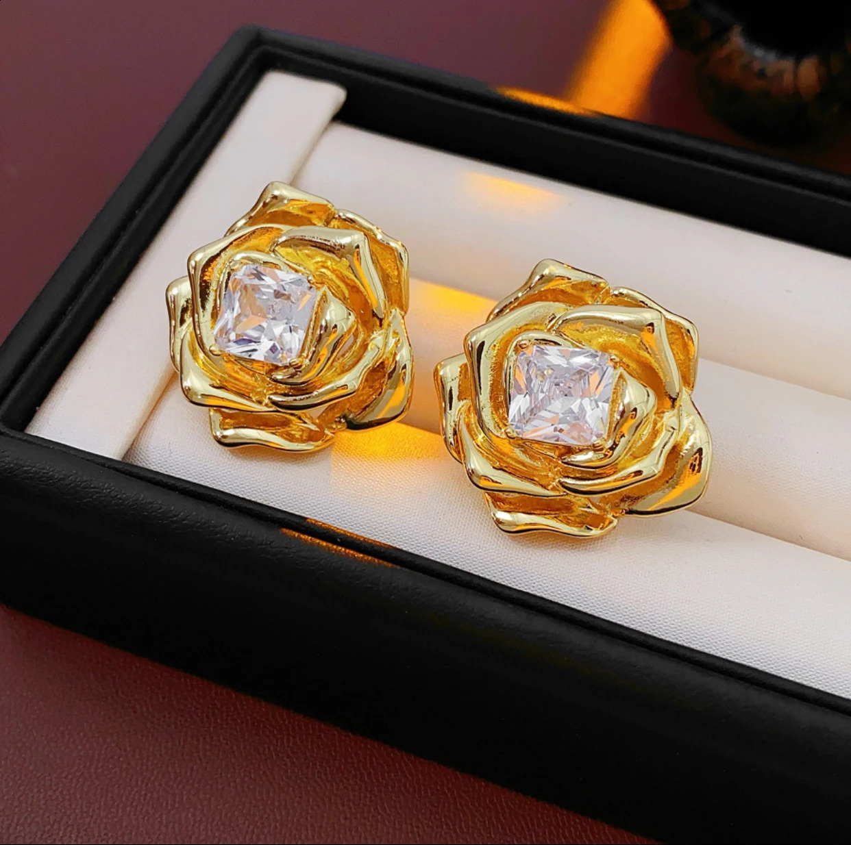zircon flower earrings with European and American style high-end womens earrings model 250409