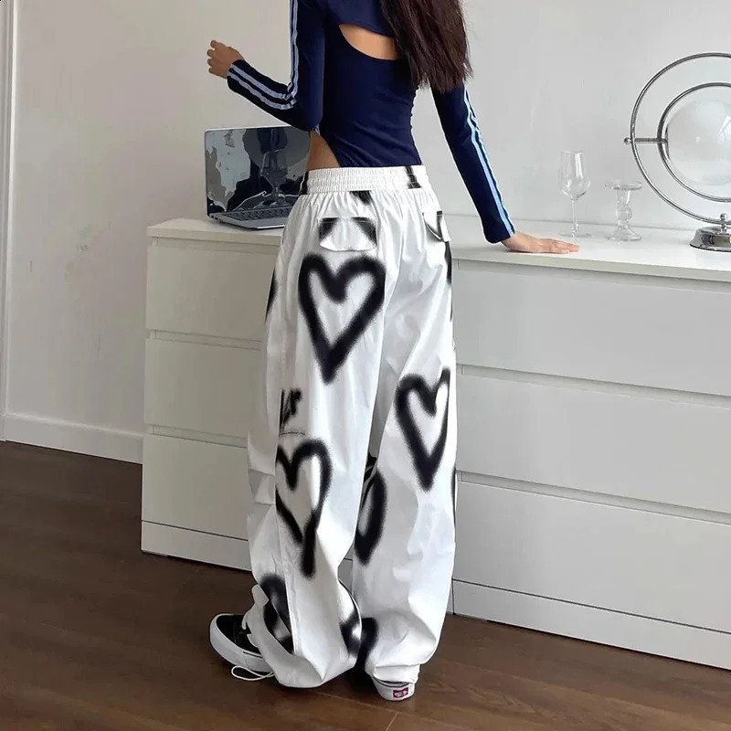 American Hip Hop Love Graffiti Womens Casual Oversized Pants Spring and Autumn Fashion Elastic High Waist Version Loose Trouser 250408