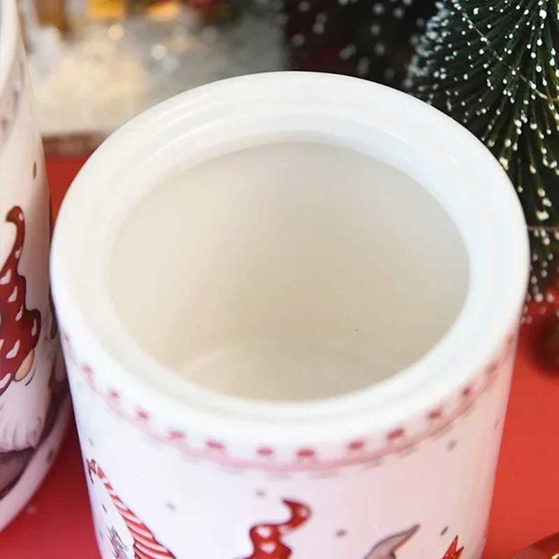 Christmas Nordic Style Christmas Clause Round Sealed Jar Candy Candied Dried Fruit Nut Food Storage Ceramic Container Kitchen Accessories Y251112