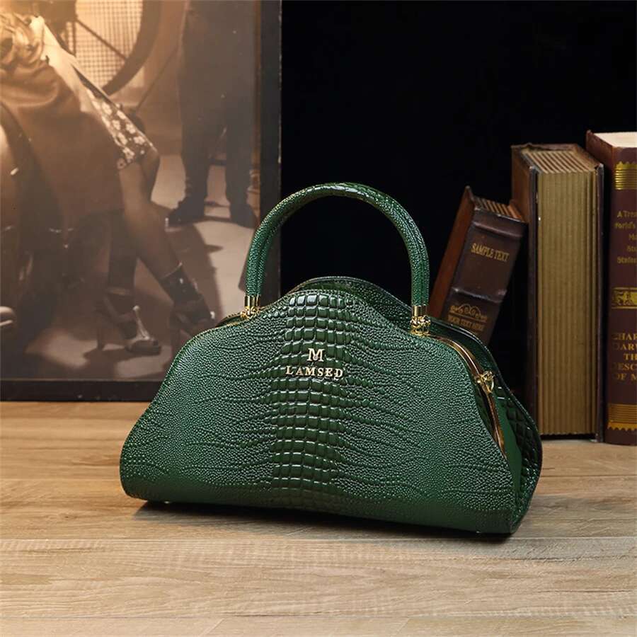 Vintage Crocodile Print Tote Retro PU Shoulder Bag, Women's Fashion Handbag & Satchel Purse Girl Pink Elegant Cloud Bag