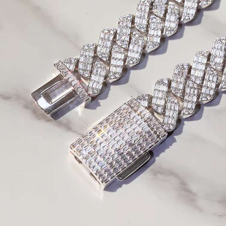 Luxury Heavy 19mm Wide Baguette Moissanite with GRA Certificate Cuban Link Chain