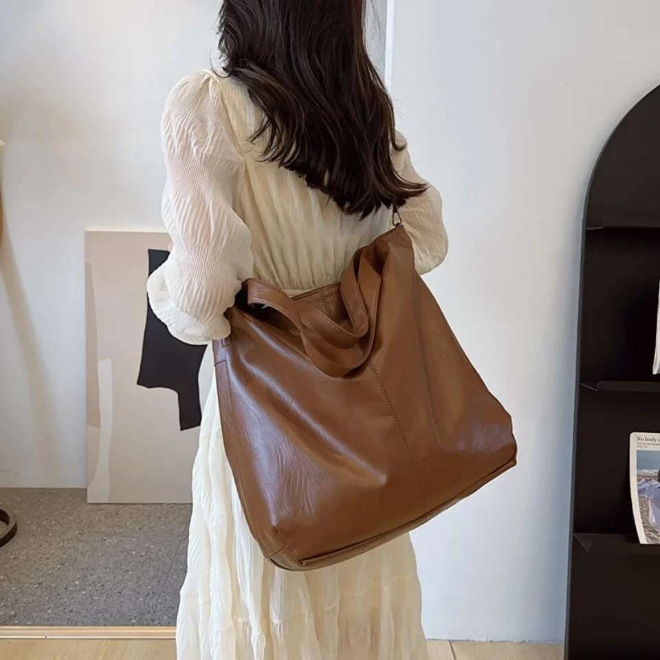 VONMONAN Fashion Big Soft Leather Tote for Women Trendy Female Simple Large High Capacity Retro Shoulder Side Bag Handbags