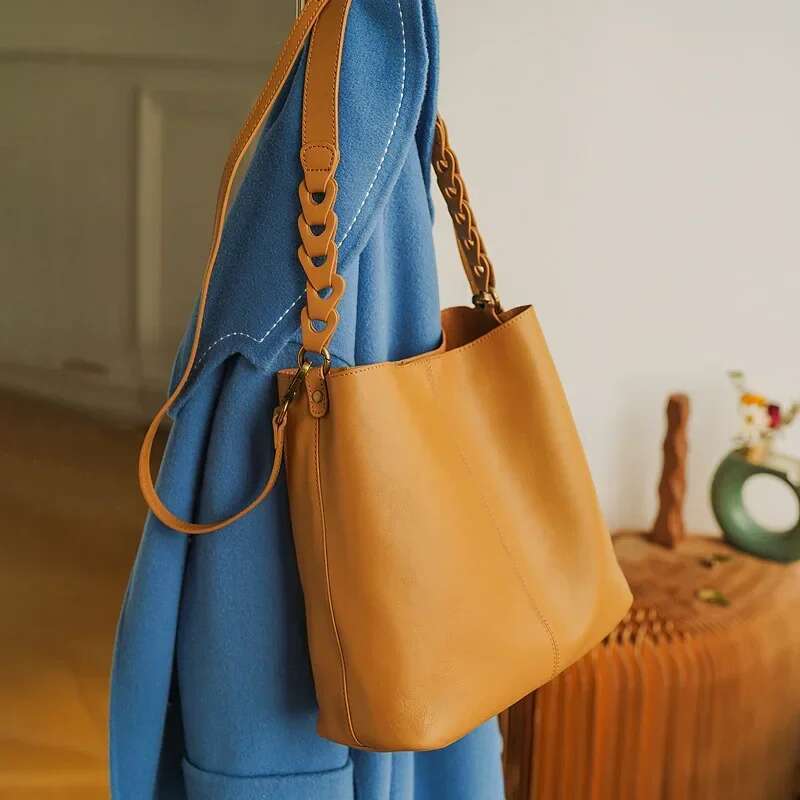 Women's Handbag Niche Design Tote Leather Large-Capacity Fashionable Simple Bag