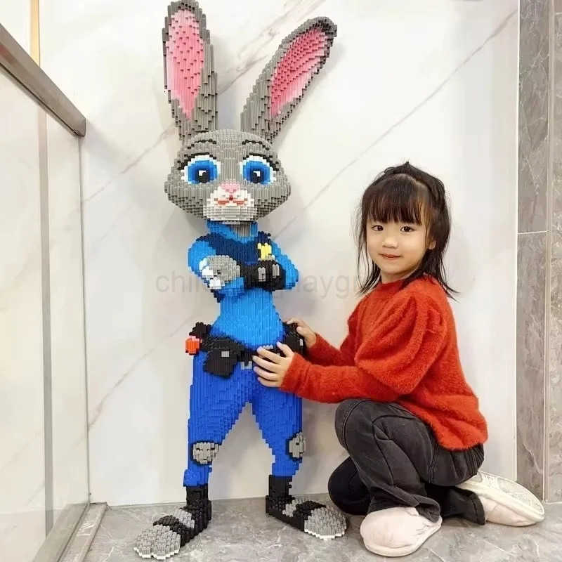 Disney Zootopia Educational Cartoon Character Construction Set: Judy's Buildable Ornament Gift Idea for Festive Celebrations designer H251112