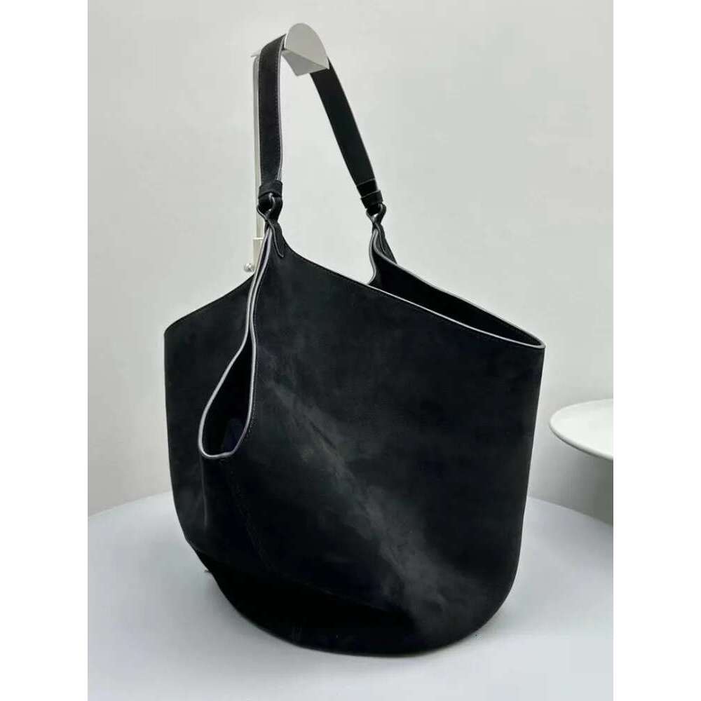 Women Casual Small Totes Handbag Vintage Solid Color Autumn Winter Cowhide Suede Leather Bucket Bag Ladies Single Shoulder Bags