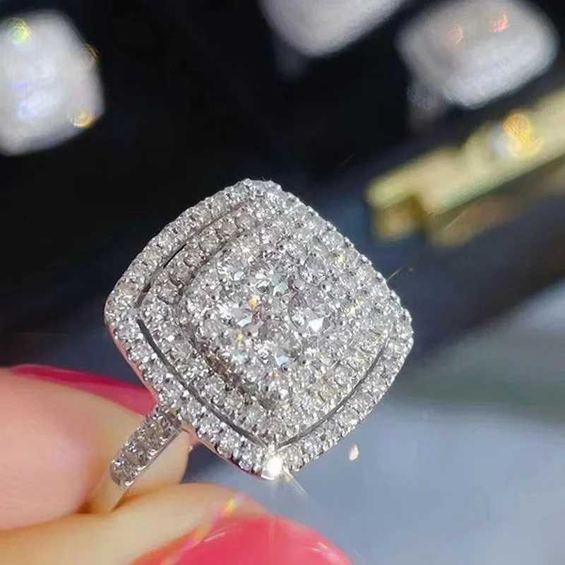 New shiny cubic zirconia ring suitable for womens fashion plaza Shed luxury womens Accord party edition Tren jewelryXJ250412
