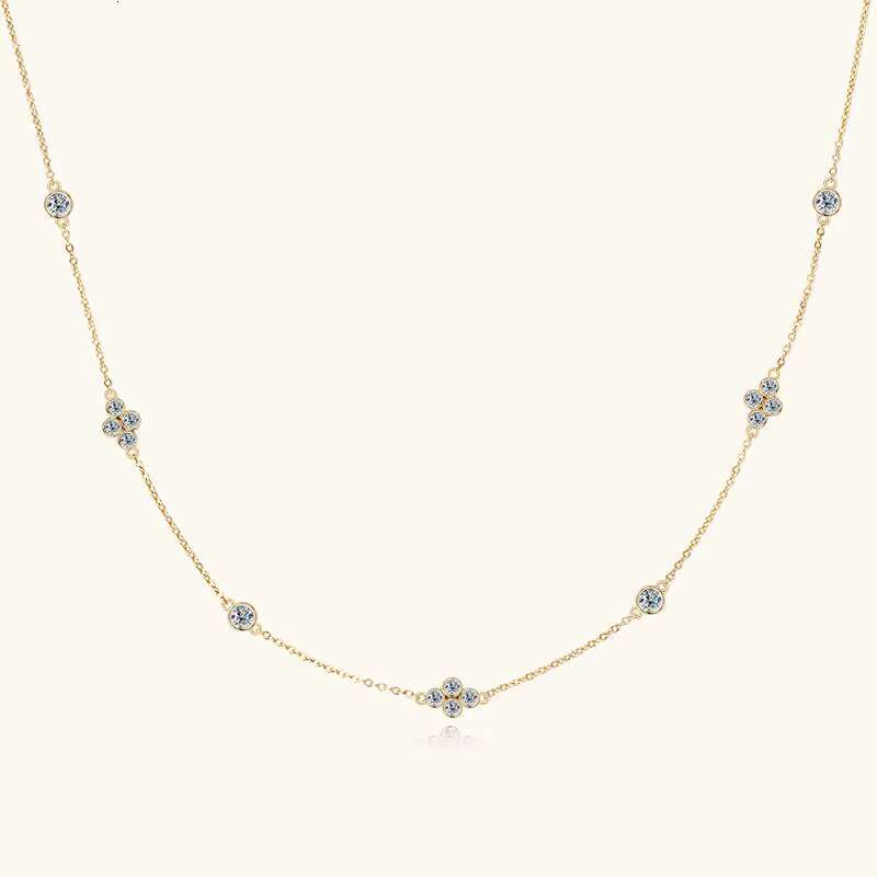 Wholesale Grade D 0.76ct Moissanite Necklaces 925 Sterling Silver Clover Moissanite Diamond Jewelry Necklace for Women