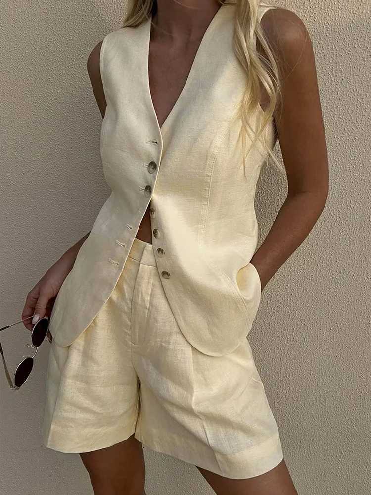 Mumaroho 2025 Womens Spring/Summer Vacation Linen Shorts Set Solid V-neck Set Womens Two Piece SetXJ250411