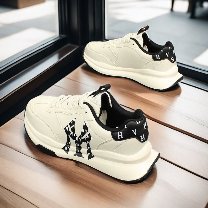 designer shoes 2025 Couple's vintage dad sneakers for men and women thick-soled soft-soled small white shoes lightweight and casual skate shoes f