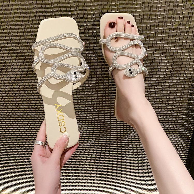 Ladies 2025 summer Serpentine twisty rhinestone flat slippers outside to wear a pretty all-match fairy style sandals beach shoes