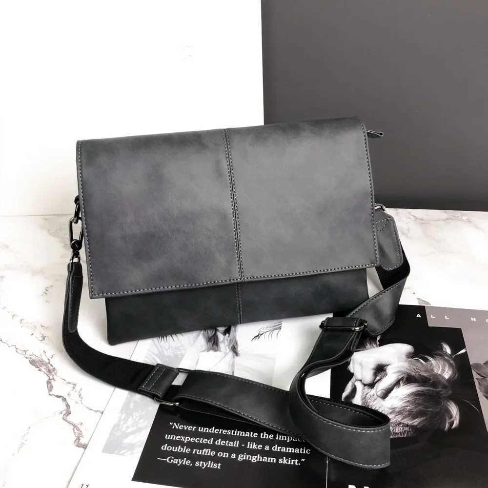 2025 NEW Men Crossbody bag Casual Large-capacity Envelope sac Shoulder Messenger Bags Men Solid PU Leather crossbody shoulder T2511112