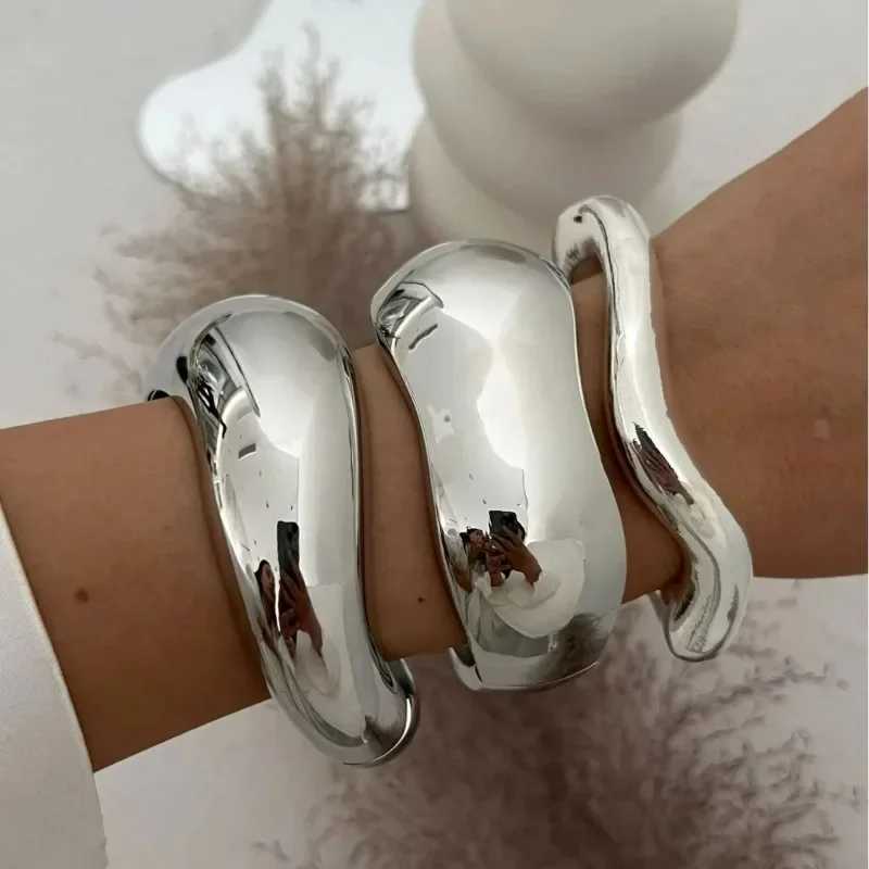 Vintage Wide Cuff Bangles Hip Hop Punk Gold Silver Color Geometric Metal for Women Girl exquisite Bracelets Jewelry GiftsC250411