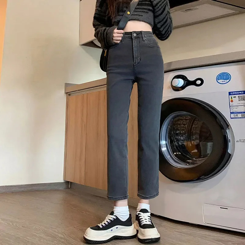 Charcoal Grey High-waist Straight-leg Jeans For Women Versatile Slimming Autumnwinter Pants Z260313