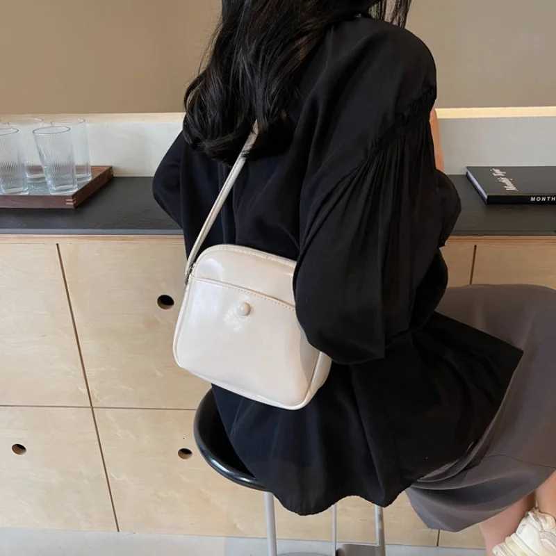 Famous Designer Inspired Elegant Women Tote Bag Leather Handbag Shoulder Style With Multiple CompartmentsW251111