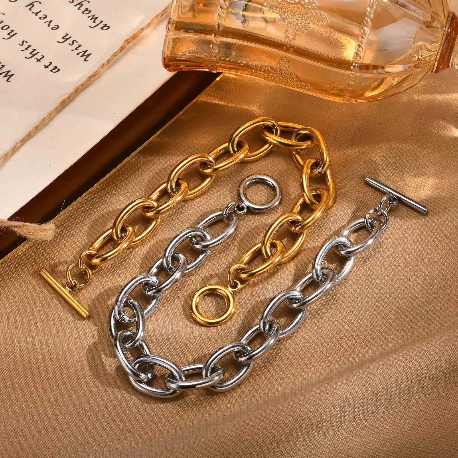 Heavy ladies switch bracelet stainless steel heavy OT buckle bracelet W250411