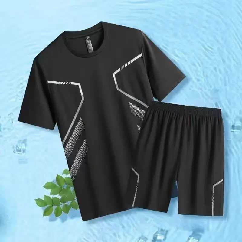 Summer casual mens short sleeved T-shirt trend five point short sleeved two-piece set outdoor sports quick drying mens clothingXJ250412