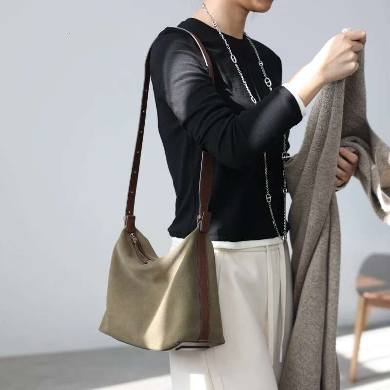 Women's Large Capacity Zipper Crossbody Bags Vintage Handbag Soft Shoulder Bag With Adjustbale Shoudler Strap