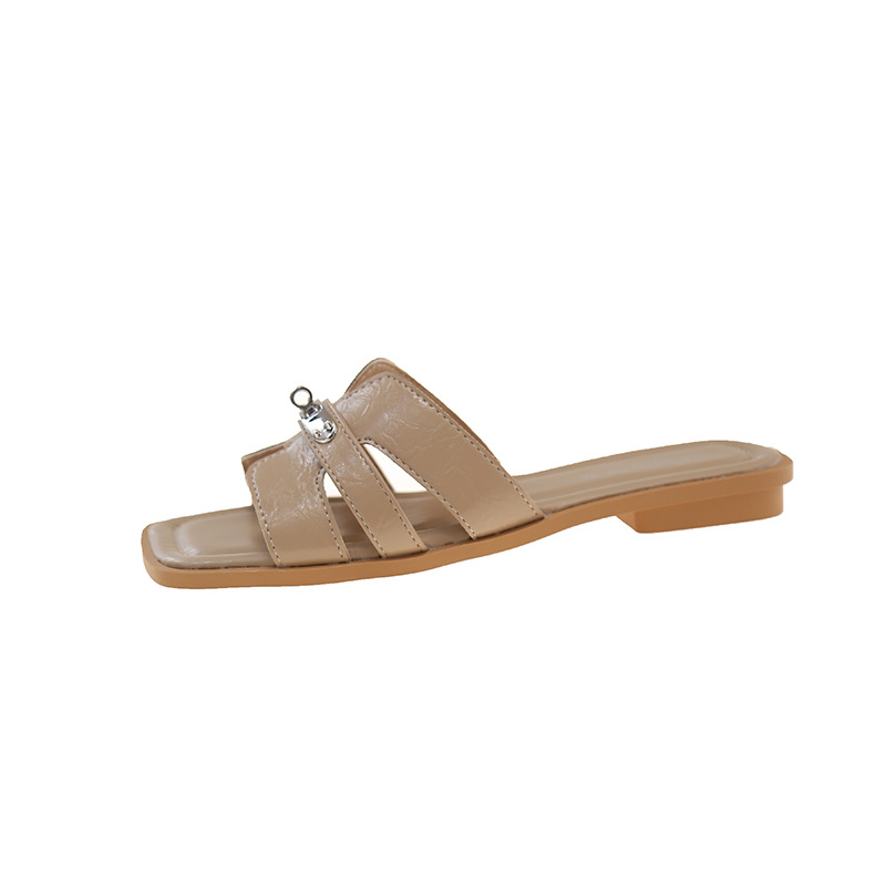 Designer slippers Flat bottomed sandals free Shipping One word dragging Wearing slippers outside Leisure beach sandals new