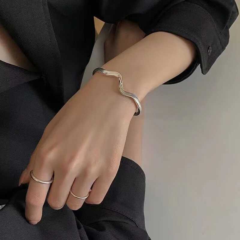 Minimalist Adjustable Bracelet for Women Couples Fashion Creative Irregular Wave Geometric Handmade Party Jewelry GiftsC250411