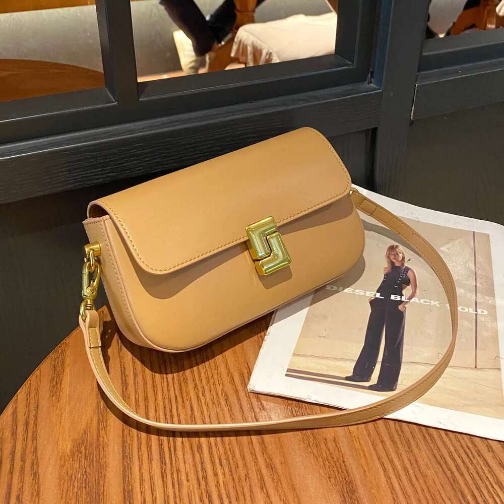 New Genuine Leather Small Flap Bag For Women High Quality Commute Handbags Female Classic Versatile Shoulder Crossbody Bags