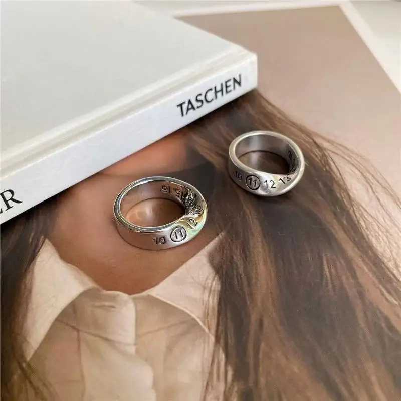 Mobius Irregular Twisted Digital Ring Girl Unlimited Loop Ring Female Fashion Charm Jewelry Anniversary GiftXJ250412