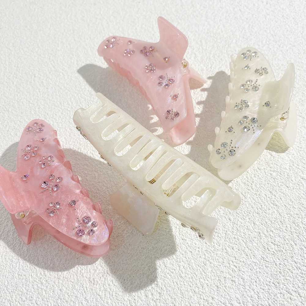 Luxury gradient star shaped rhinestone butterfly hair clip oversized pink and white geometric hair clip claws Y2504012