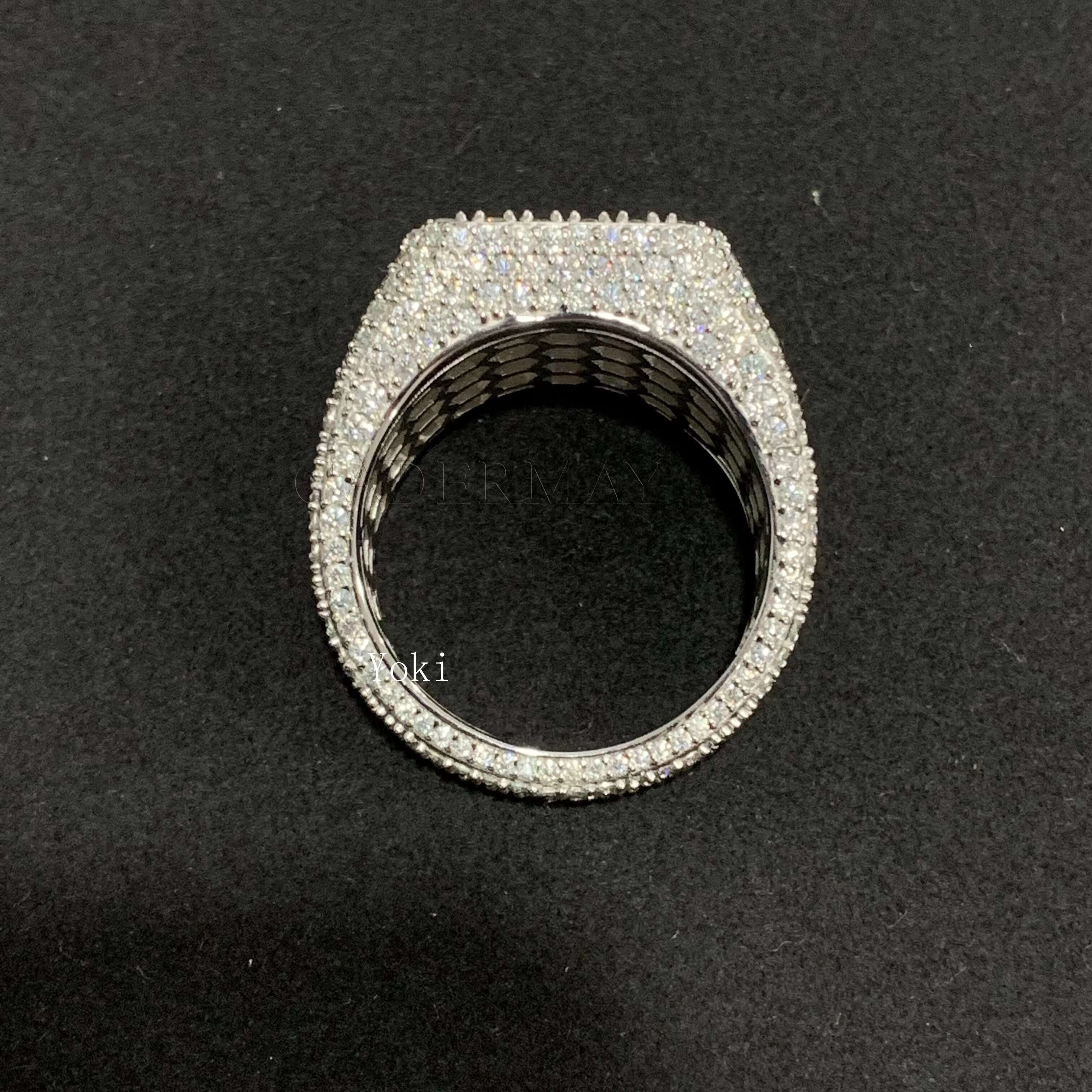 Hip-Hop Jewelry Bust Down Round Moissanite Cuban Ring Custom Made 925 Silver Iced Out Square Moissanite Champion Ring Men Gift