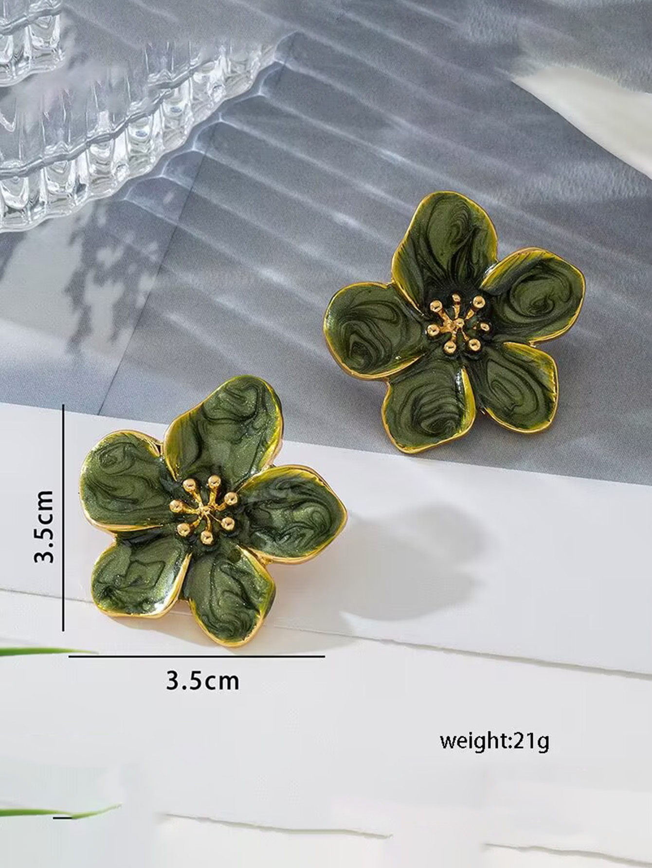 Ladies' earrings cloud drip oil flower shaped earrings