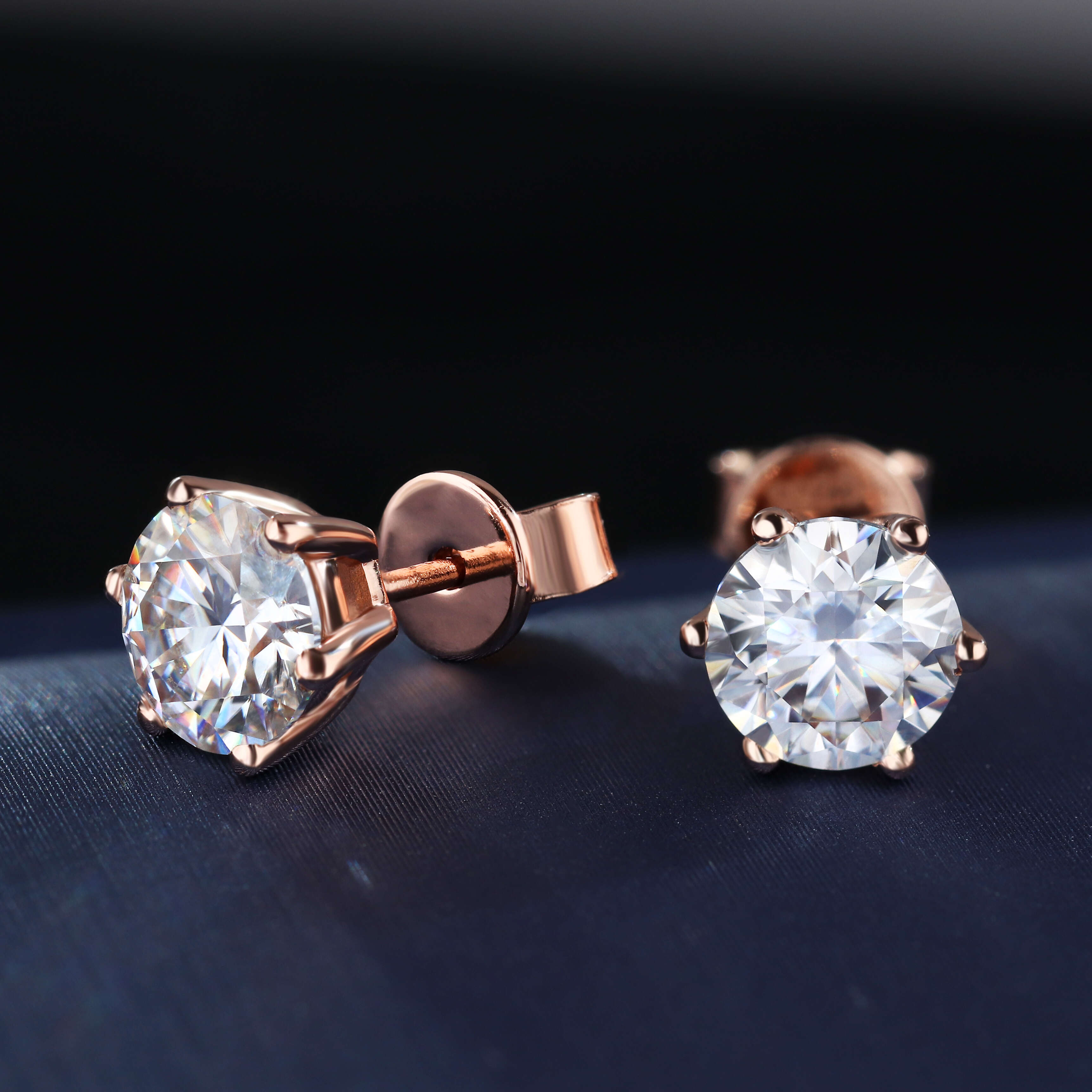 Luxury Earrings Classic Design 10K 14k Solid White Gold 4 Prongs 1ct 2ct Round Brilliant Cut Moissanite Stud Earrings