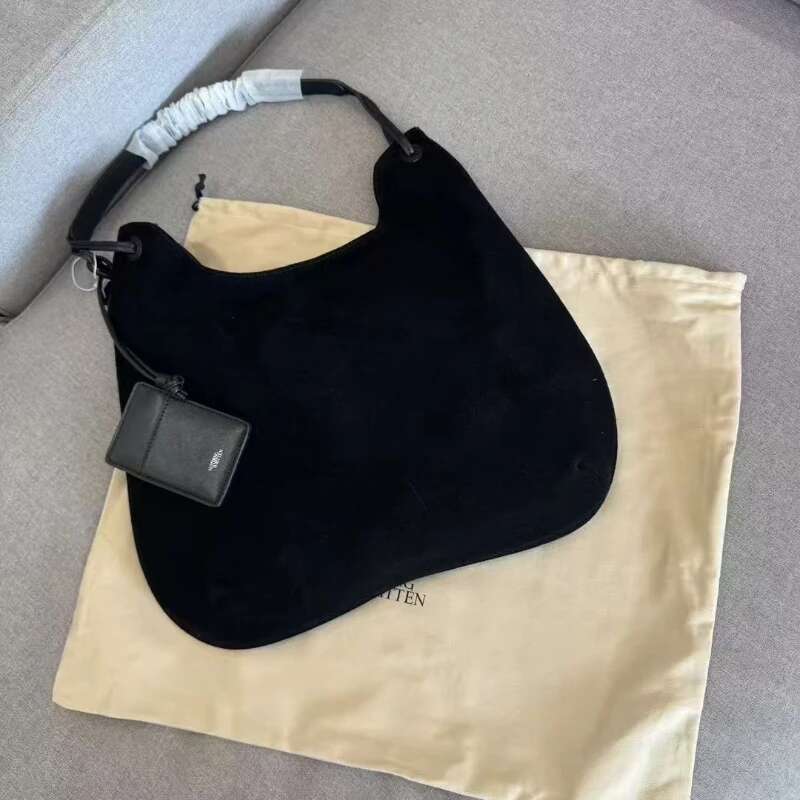 Ladies' Fashionable And Minimalist Designer Suede Shoulder Bag With Large Capacity Plush Handbag