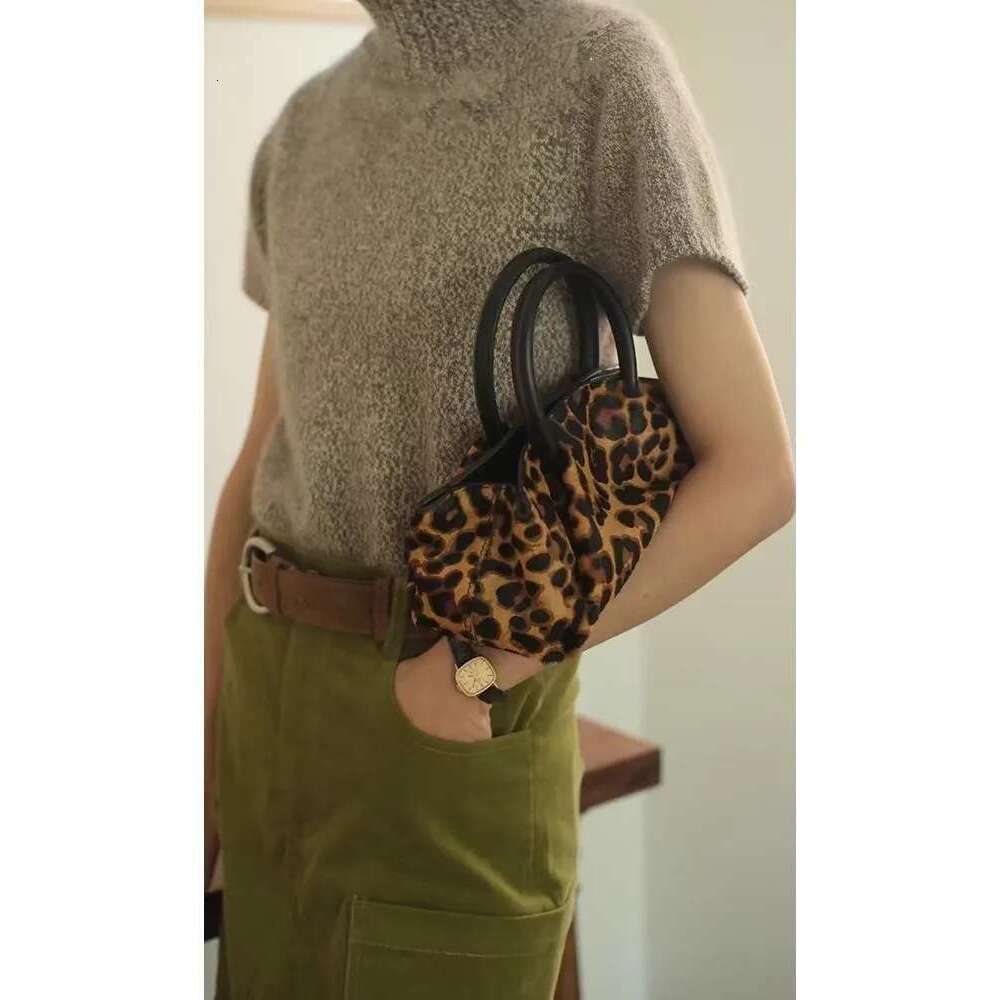 Designer Handbag Women High Quality Pu Leather Leopard Black Sier Crossbody Fashion Chic Ruched Shoulder Bag