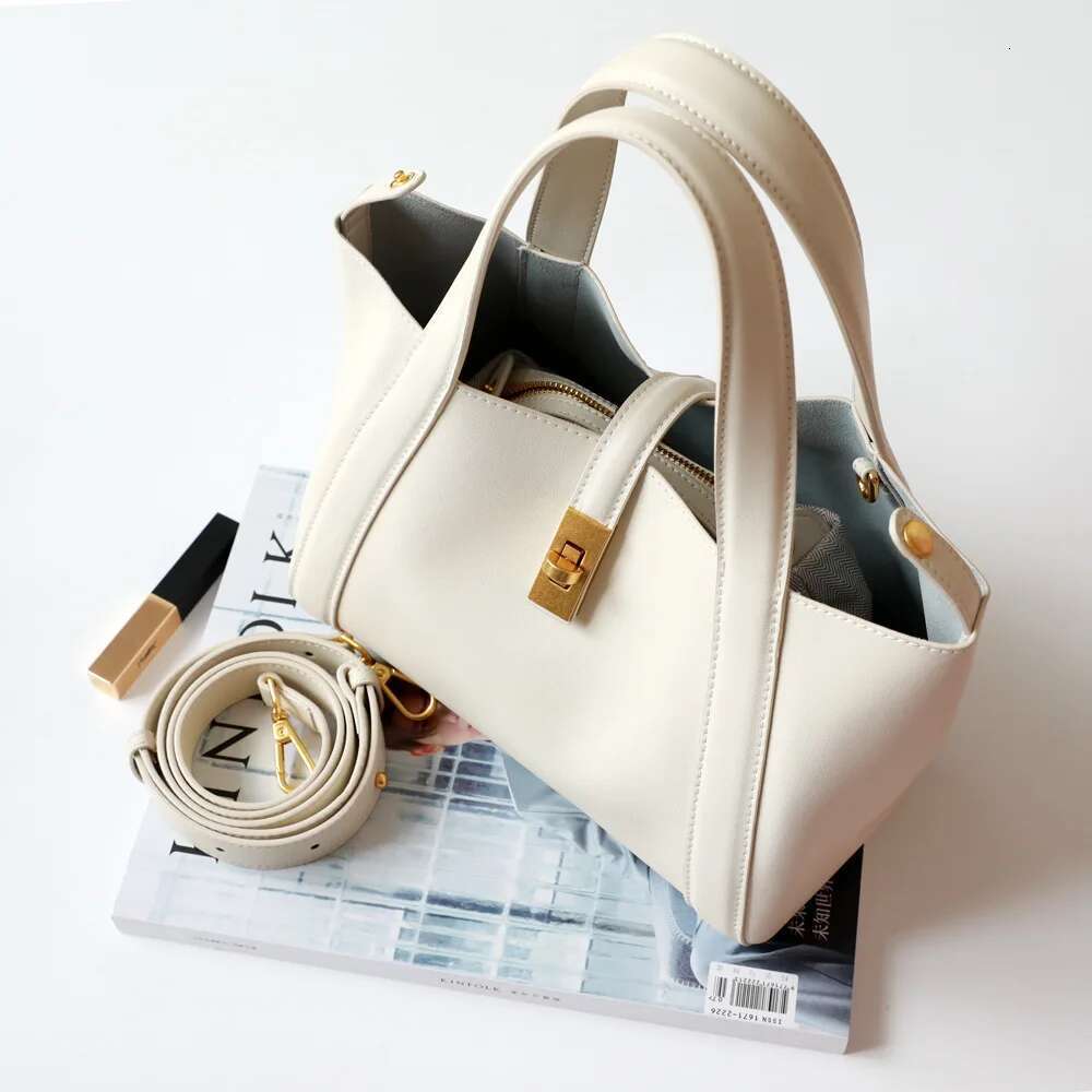 Vegetable Basket Genuine Leather Wing High-End Texture Portable Shoulder Crossbody Tote Bag For Women Woman Bags 2025